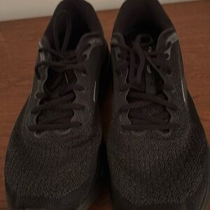 Brooks Ghost Max size 13 wide. Good condition